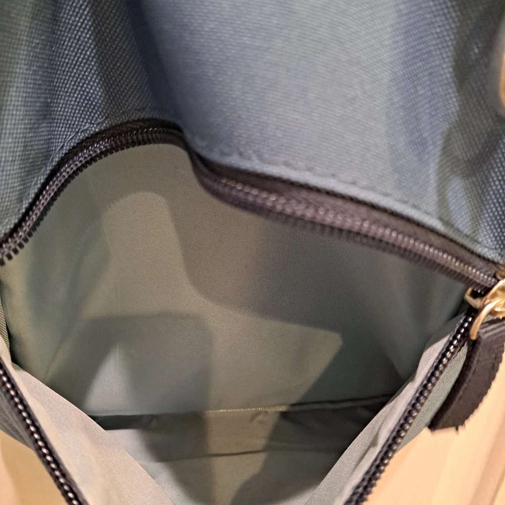 Harry Barker Blue & Black Nylon Dog Travel Crossbody Accessories Bag